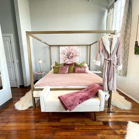 2Br 2Br Le Chateau 505 Lux Penthouse In A Historic Building Utica Exterior foto