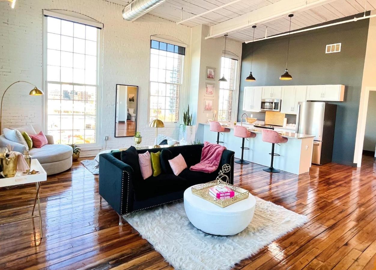2Br 2Br Le Chateau 505 Lux Penthouse In A Historic Building Utica Exterior foto