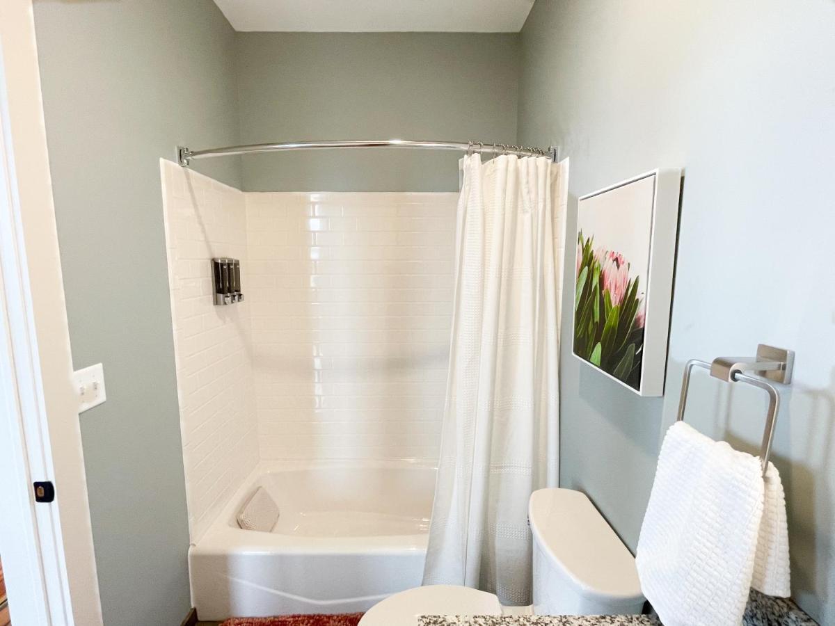 2Br 2Br Le Chateau 505 Lux Penthouse In A Historic Building Utica Exterior foto