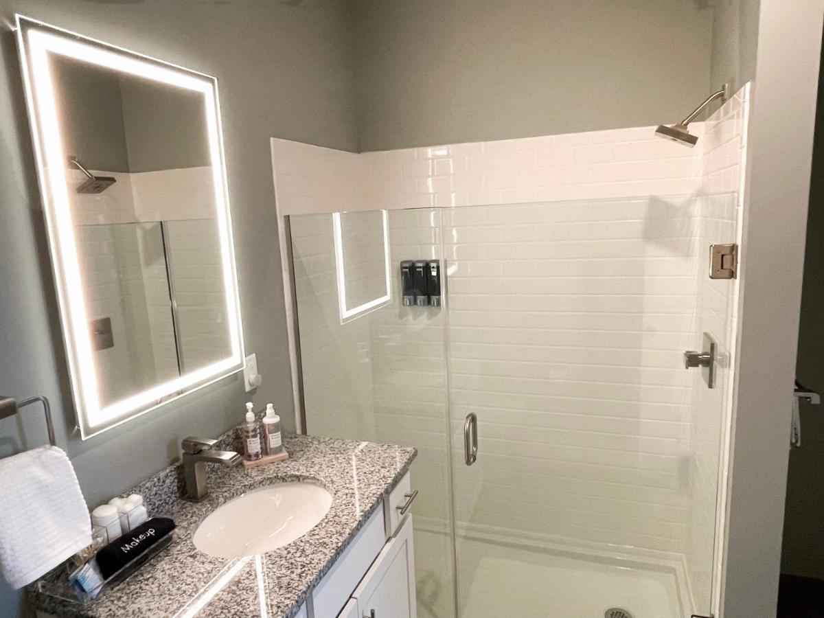 2Br 2Br Le Chateau 505 Lux Penthouse In A Historic Building Utica Exterior foto